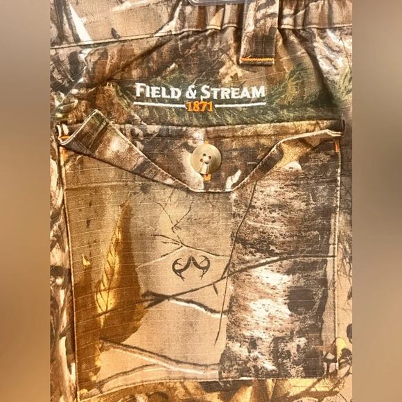 Men’s Field & Stream Camo Pants - Picture 5 of 11